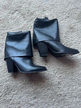 Black Steve Madden Fold Over Ankle Boots